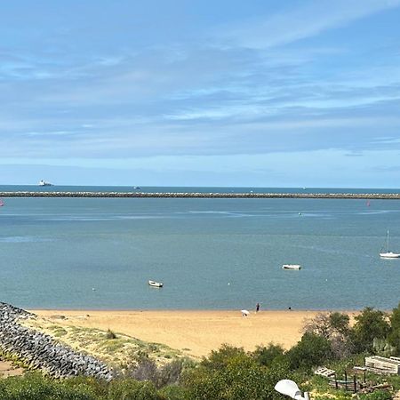 El Apartamento De Amy Con Vistas Al Mar Mazagón エクステリア 写真